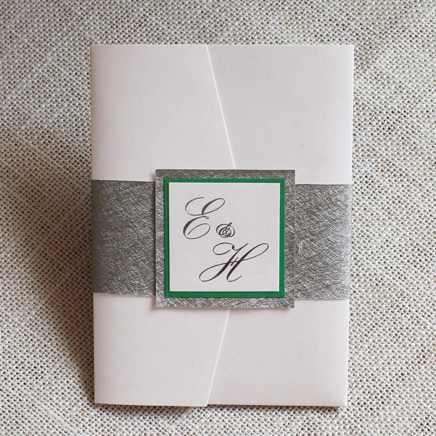 Business Invitation with Paper Tape Foiling Wedding Card Customized Made in China